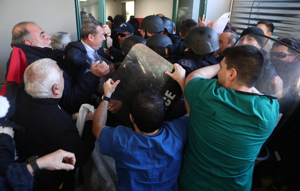 georgiadis_kratiko_nikaias4